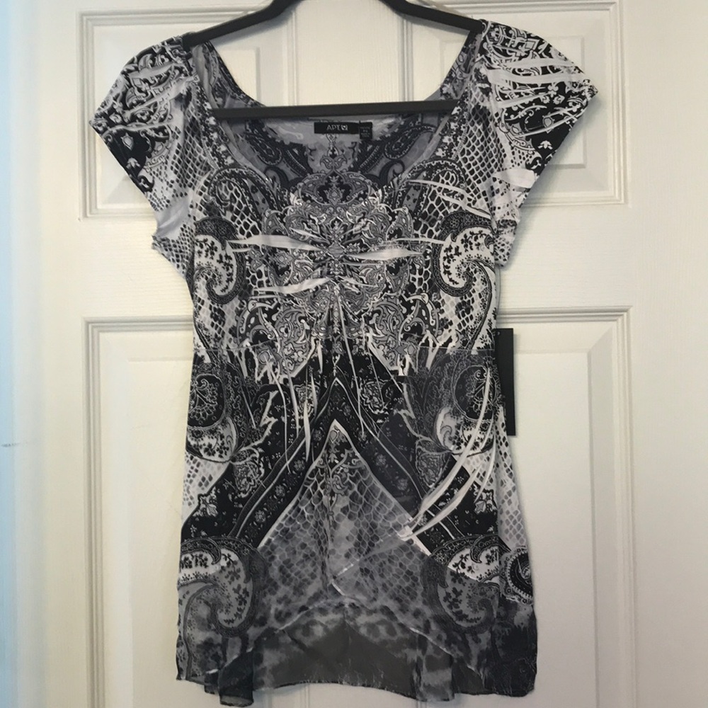 NWT Black and White Patterned Blouse by Apt 9